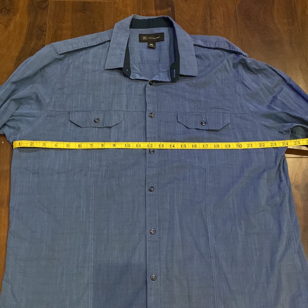 Men’s Blue Button down 👕 - Picture 2 of 7